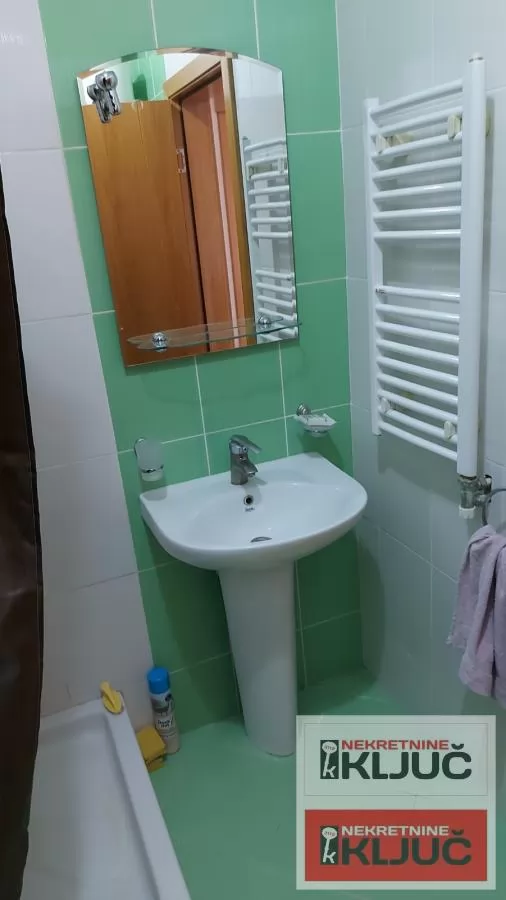 GRBAVICI IZDAJE SE NAMEŠTENA GARSONJERA 17