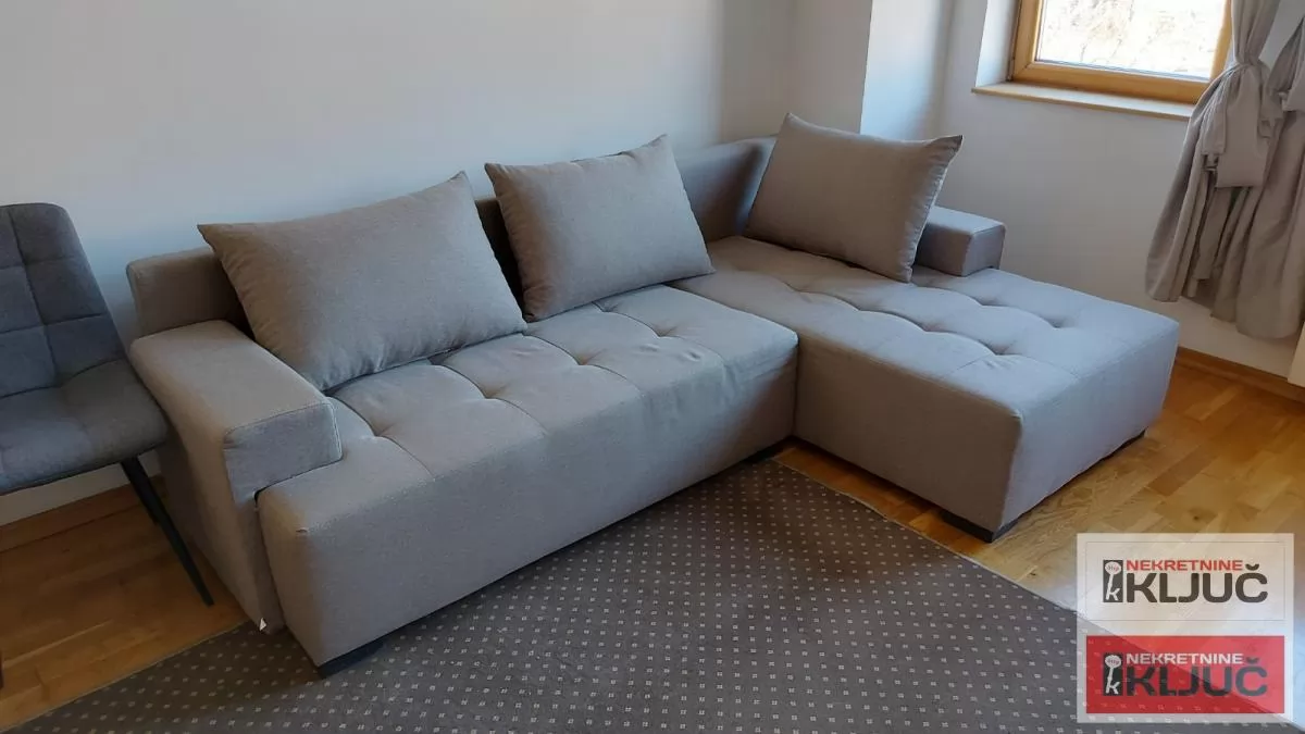 GRBAVICI IZDAJE SE NAMEŠTENA GARSONJERA 4