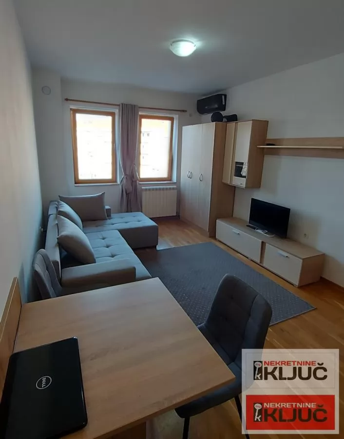 GRBAVICI IZDAJE SE NAMEŠTENA GARSONJERA 7