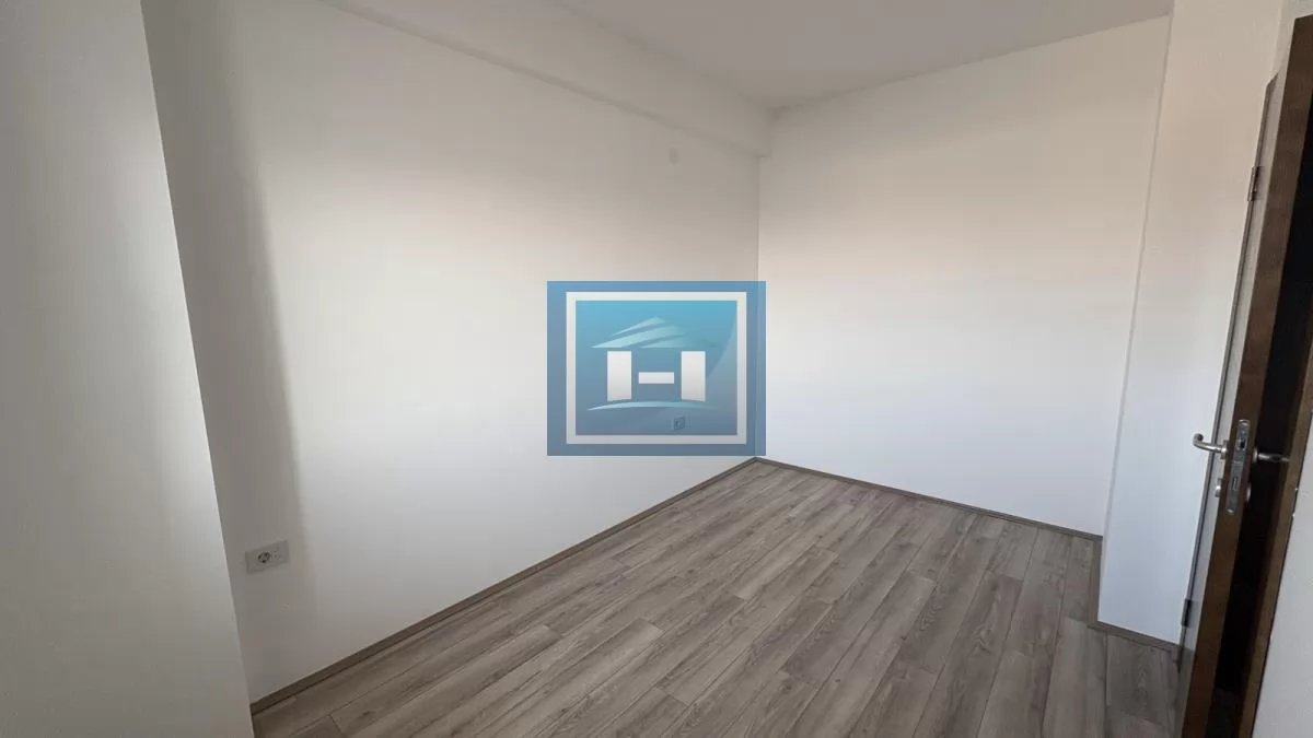 Prazan stan za izdavanje – 40 m², odmah useljiv, blizu Akva parka 4