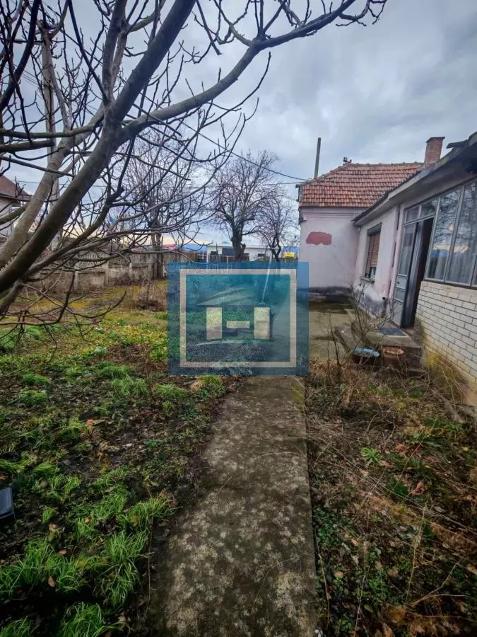 Starija kuća do glavnog puta 4