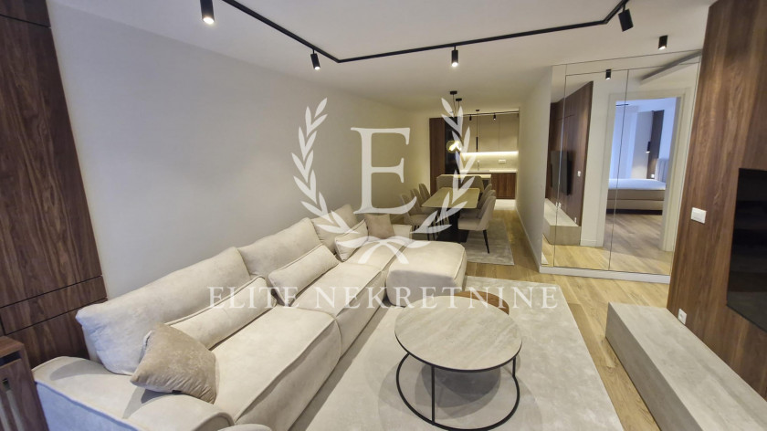 Vračar  Centar  Vračar   Izdavanje Cetvorosoban nov  lux stan  garaza  novogradnja 1