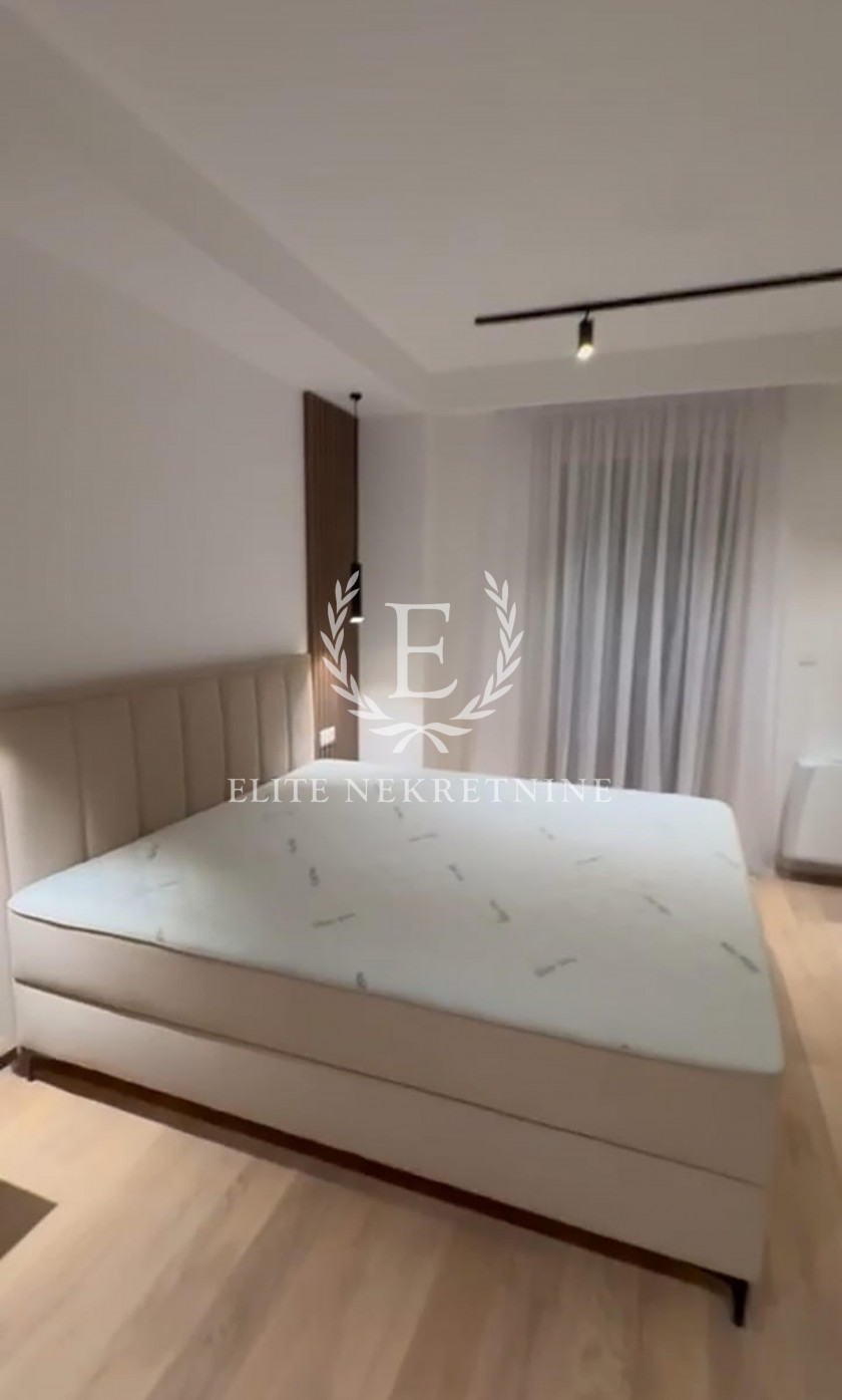 Vračar  Centar  Vračar   Izdavanje Cetvorosoban nov  lux stan  garaza  novogradnja 3