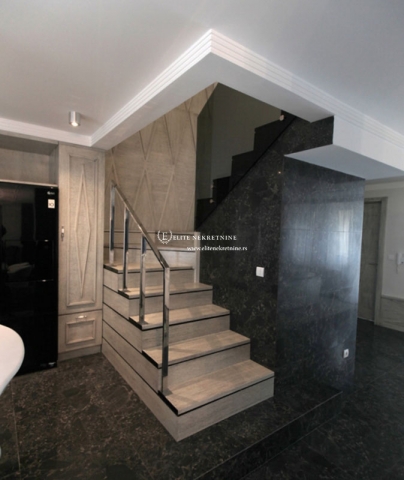 Vračar  Centar  Vračar   Penthouse duplex  SAUNA  cetvorosoban  garaza 2