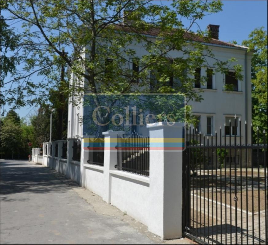 Savski venac, Dedinje, Uzicka , 4.0, 160.00m2, 2400 EUR 2