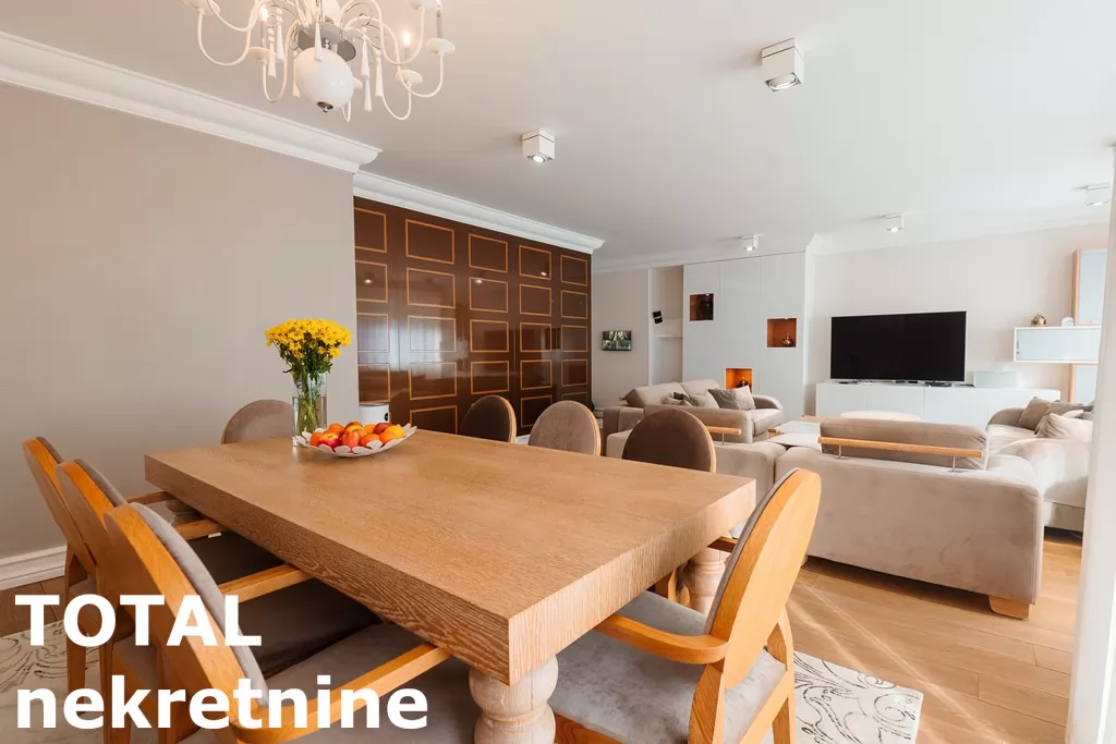 Stan,NOVI SAD,BULEVAR,kv: 213.00, € 617700, ID: 1102228 10