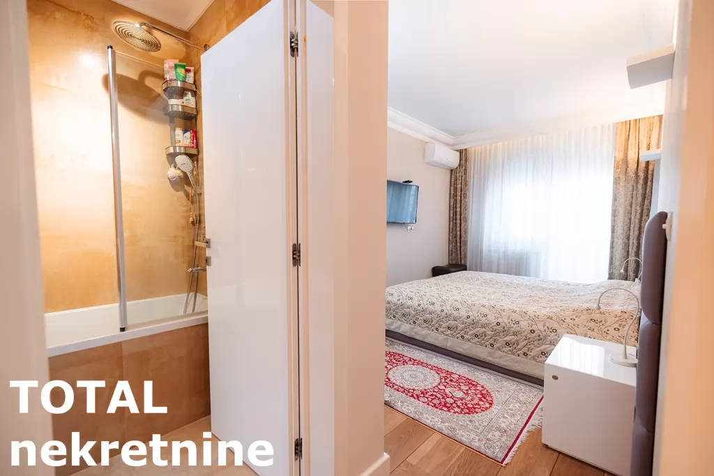 Stan,NOVI SAD,BULEVAR,kv: 213.00, € 617700, ID: 1102228 15