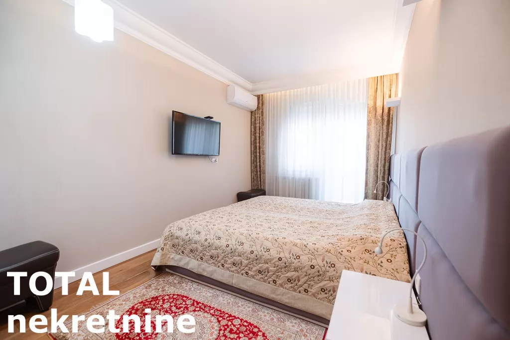 Stan,NOVI SAD,BULEVAR,kv: 213.00, € 617700, ID: 1102228 18