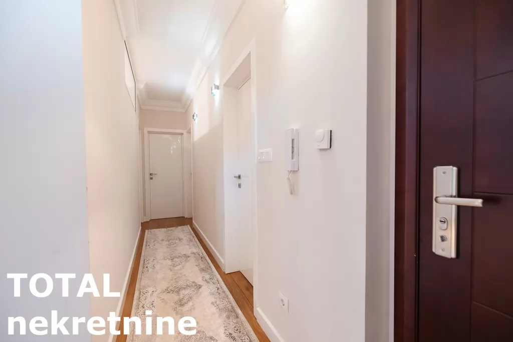 Stan,NOVI SAD,BULEVAR,kv: 213.00, € 617700, ID: 1102228 29