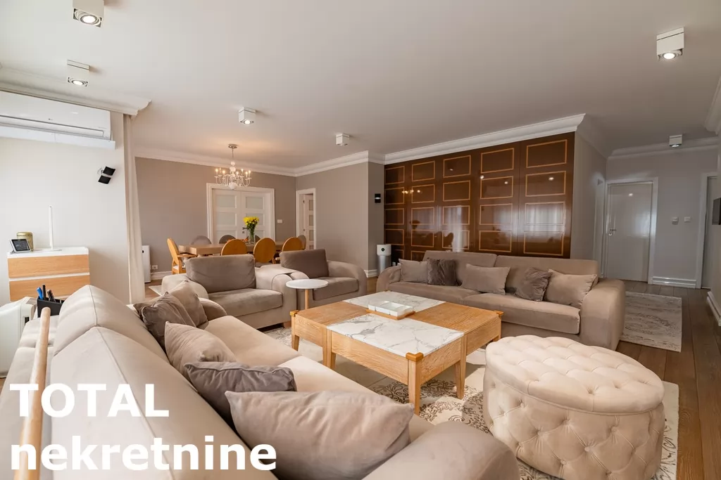 Stan,NOVI SAD,BULEVAR,kv: 213.00, € 617700, ID: 1102228 3