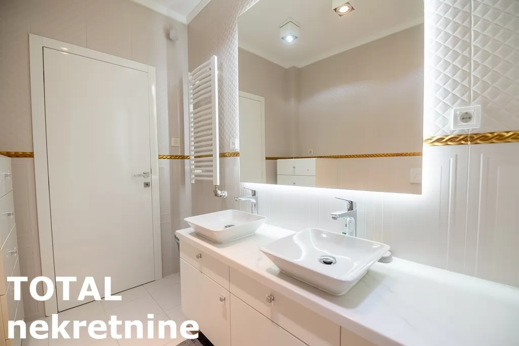 Stan,NOVI SAD,BULEVAR,kv: 213.00, € 617700, ID: 1102228 30