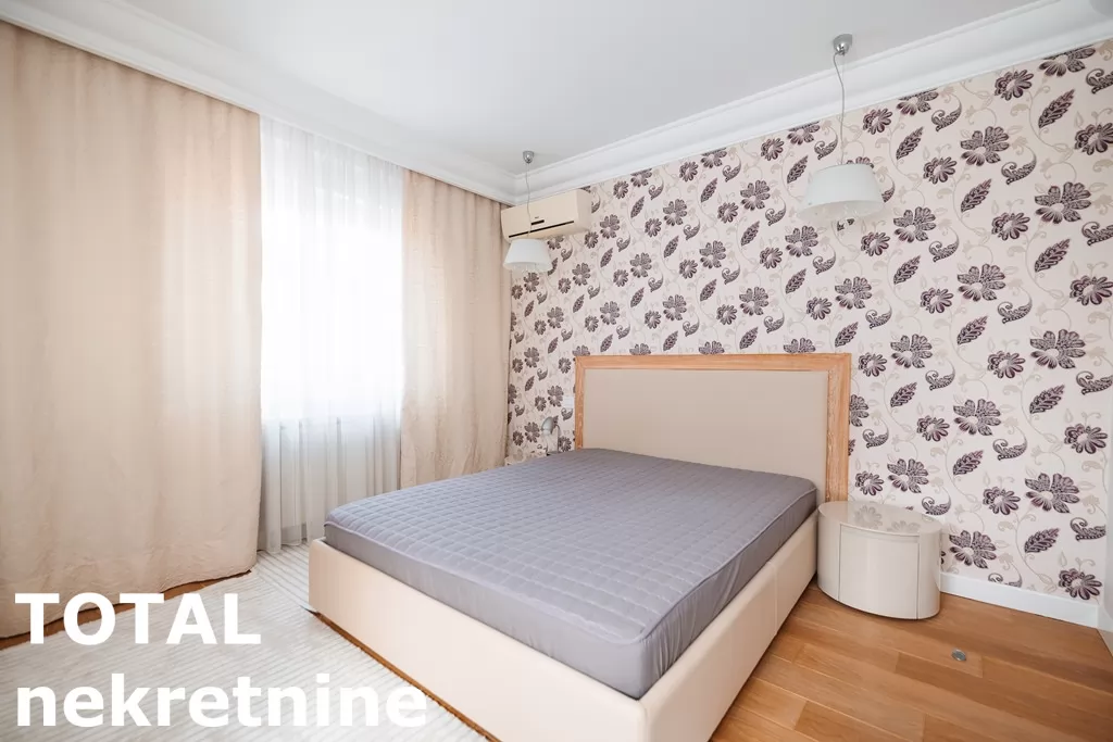 Stan,NOVI SAD,BULEVAR,kv: 213.00, € 617700, ID: 1102228 33