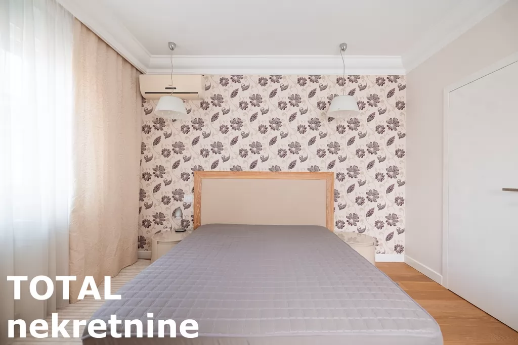 Stan,NOVI SAD,BULEVAR,kv: 213.00, € 617700, ID: 1102228 35