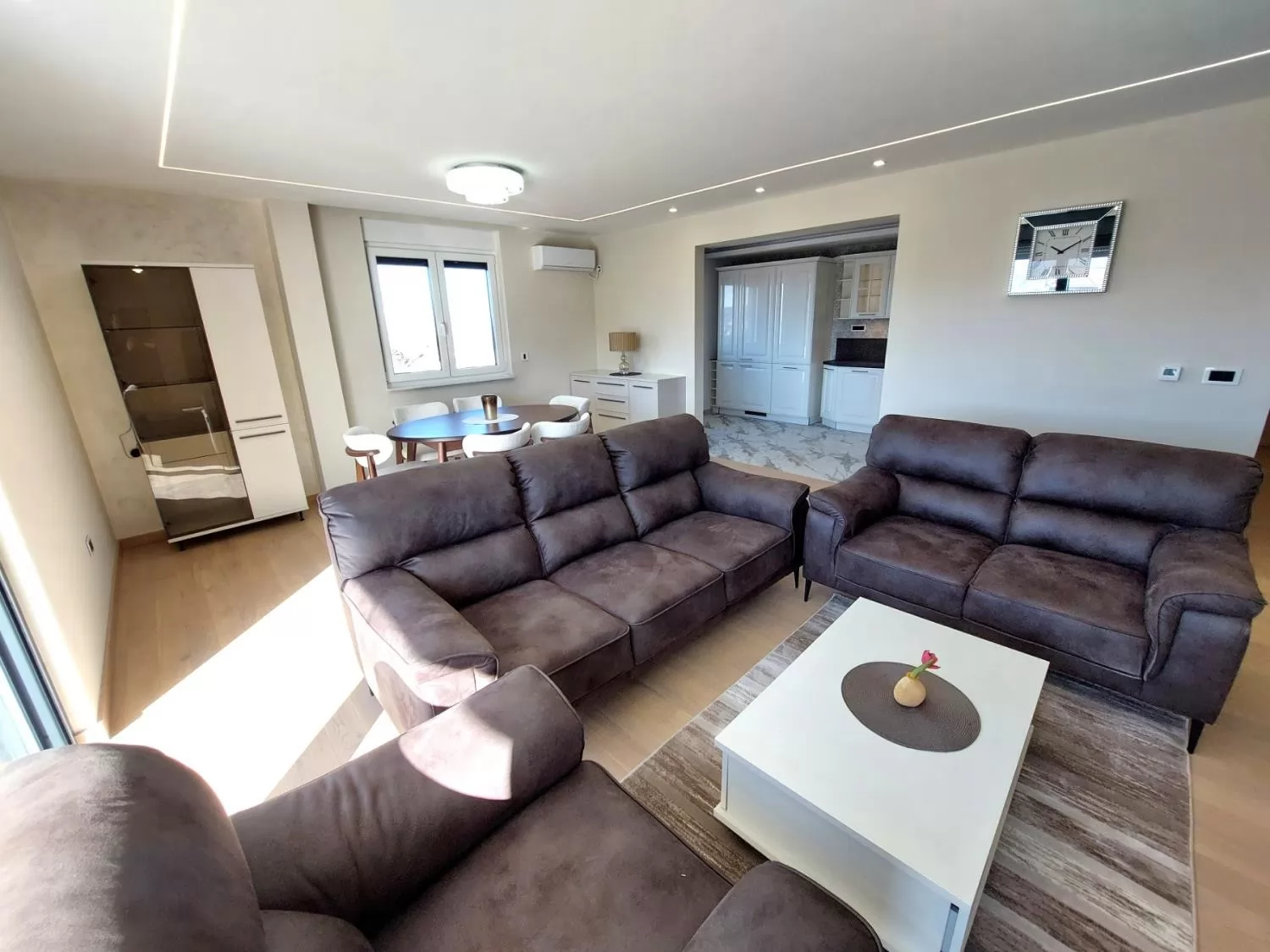 Stan,SREMSKA KAMENICA,CENTAR,kv: 112, € 1200, ID: 9101911 1