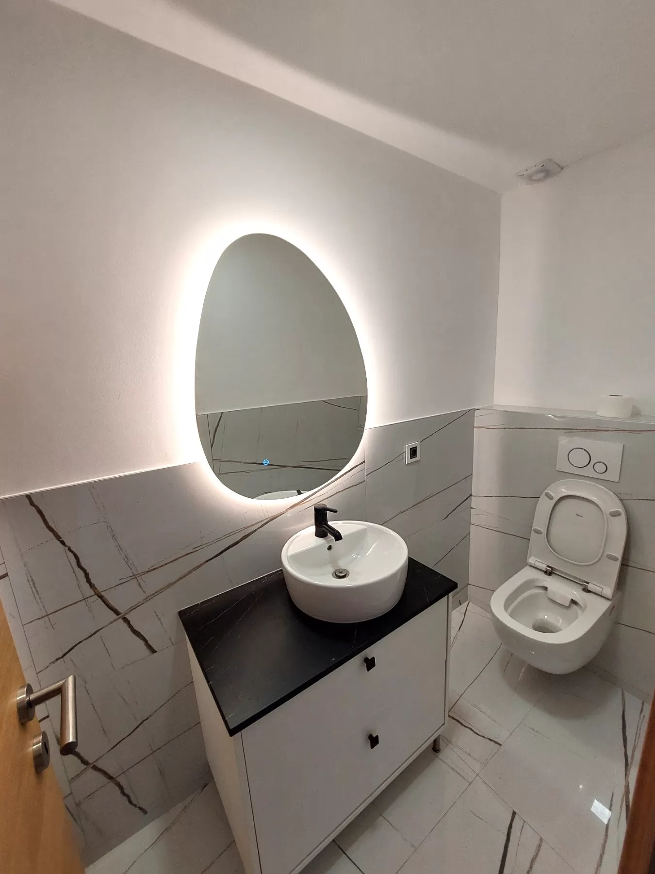 Stan,SREMSKA KAMENICA,CENTAR,kv: 112, € 1200, ID: 9101911 14