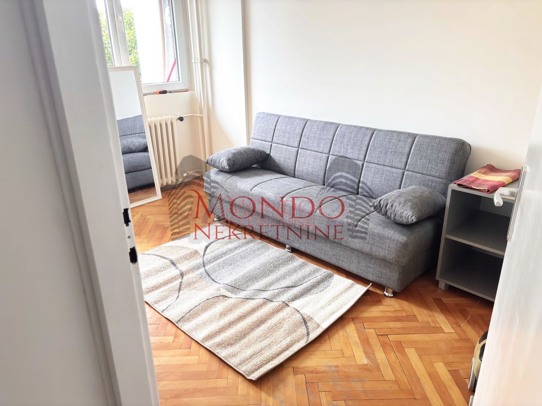 Jednoiposoban stan kod Gradske bolnice 7