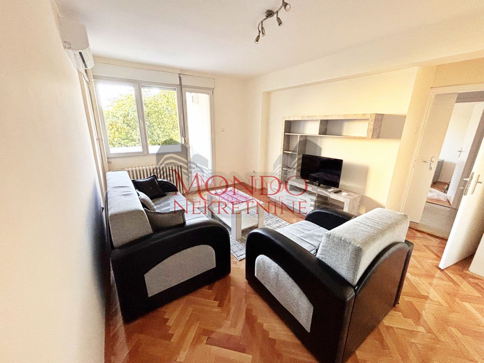 Jednoiposoban stan kod Gradske bolnice 1