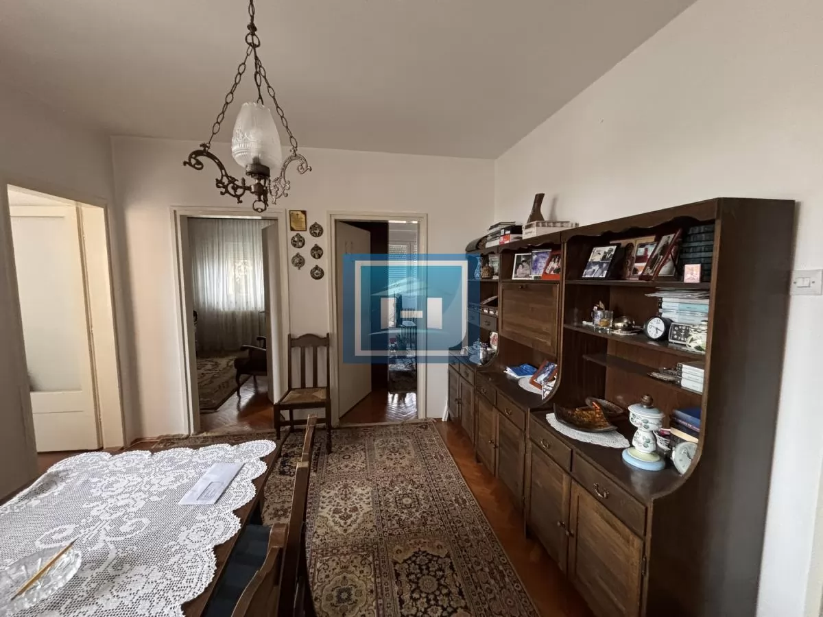 Dvosoban stan sa garažom 21