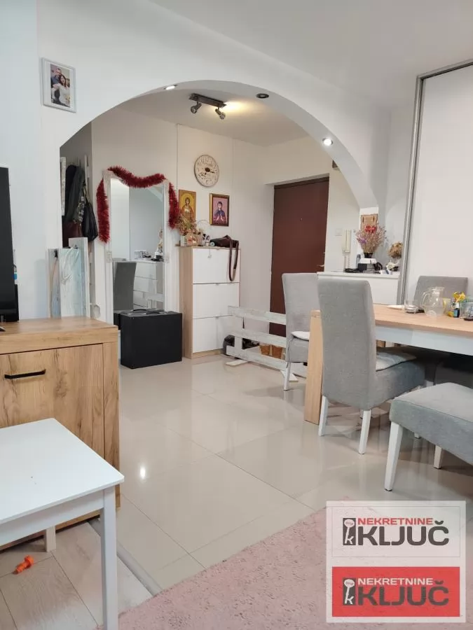 NOVO NASELJE, 53m2, Jednoiposoban, RENOVIRAN 1