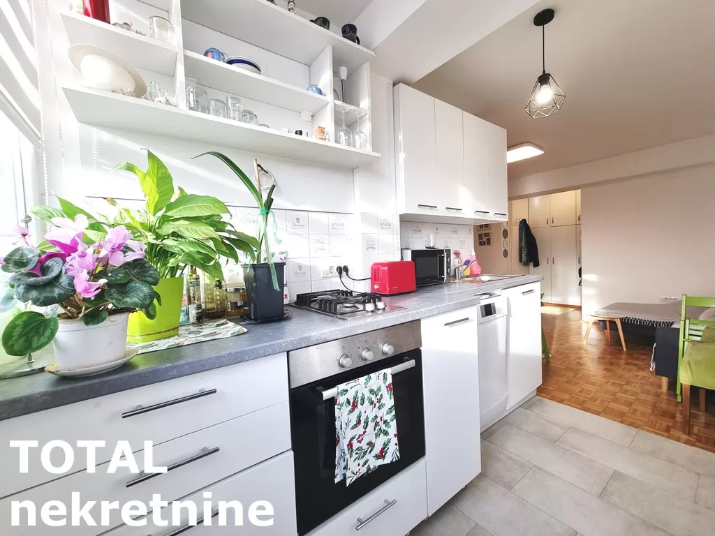 Stan,NOVI SAD,BULEVAR,kv: 53.00, € 160000, ID: 1102251 14