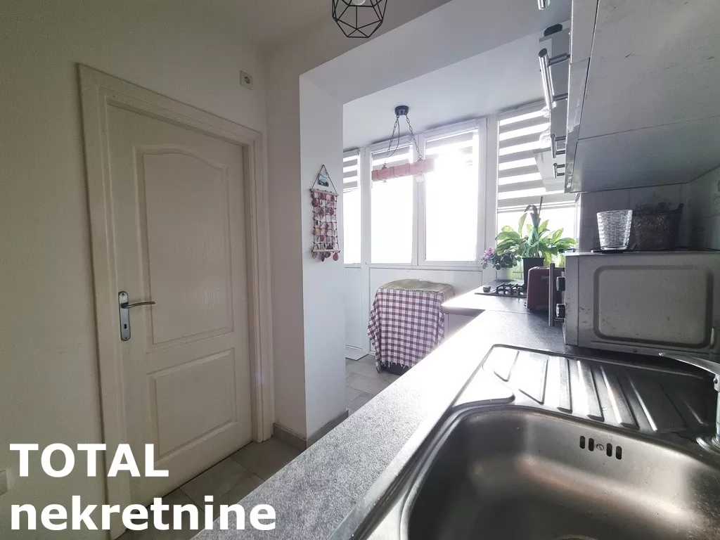 Stan,NOVI SAD,BULEVAR,kv: 53.00, € 160000, ID: 1102251 16