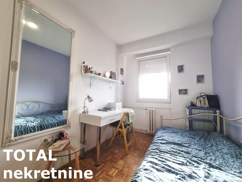 Stan,NOVI SAD,BULEVAR,kv: 53.00, € 160000, ID: 1102251 6