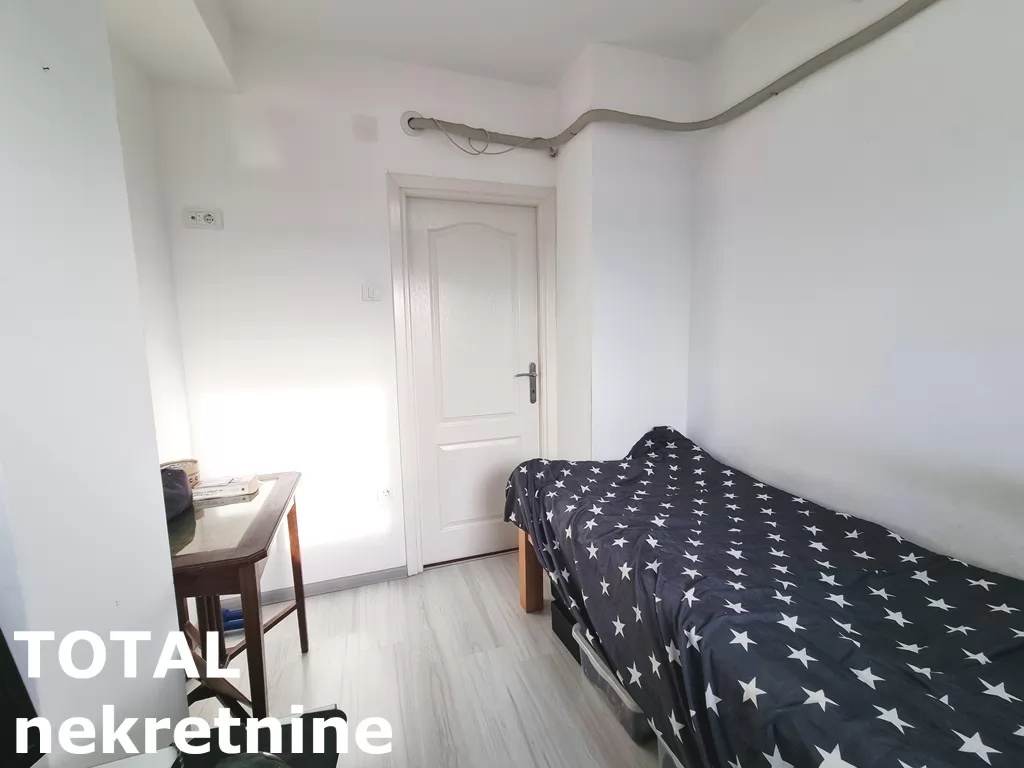 Stan,NOVI SAD,BULEVAR,kv: 53.00, € 160000, ID: 1102251 9