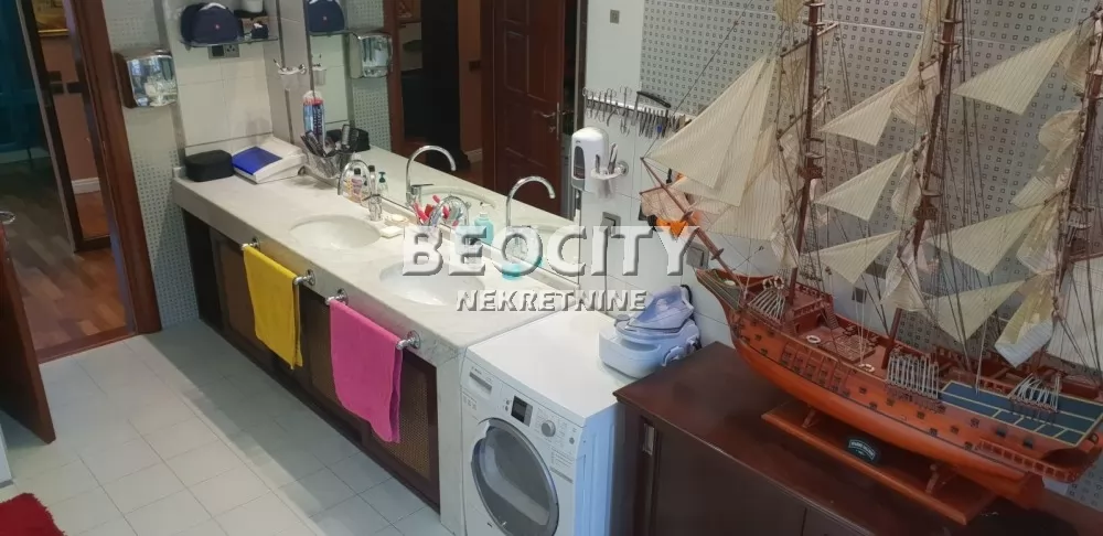 četvorosoban stan, 200 m2, Blok 11c (Stari Merkator), Otona Župančiča ID: 128497 17