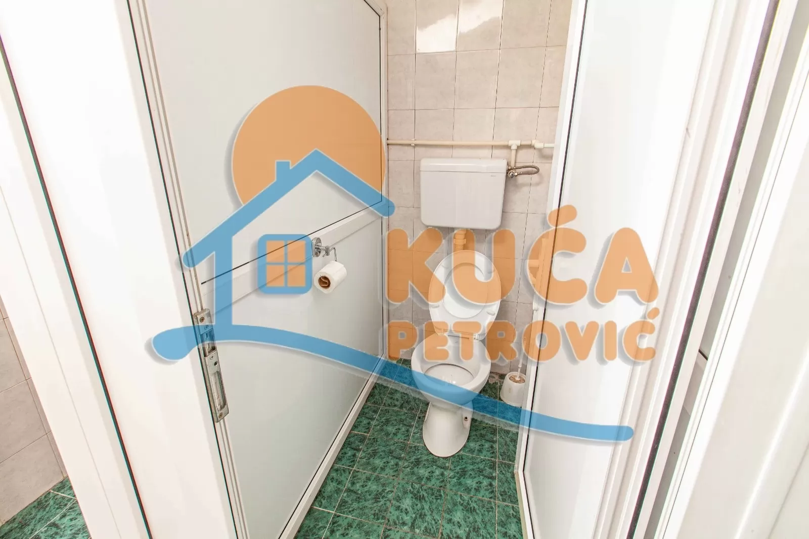 četvorosobna kuća, 660 m2, Donja Vrežina, Ratka Pavlovića ID: p-015861 16