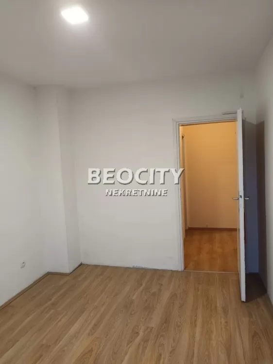 Trosoban stan, 68 m2, Blok 30, Bulevar Mihajla Pupina ID: 123964 2