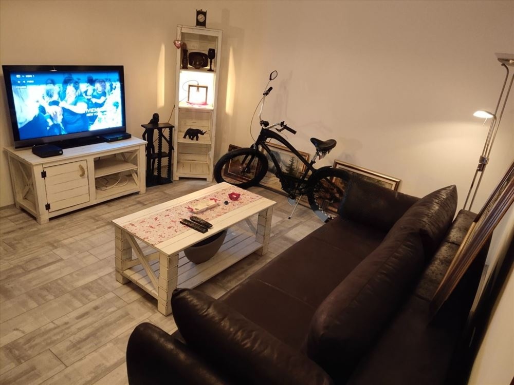 Centar Zemuna kuca sa dva stana retko u ponudi 2