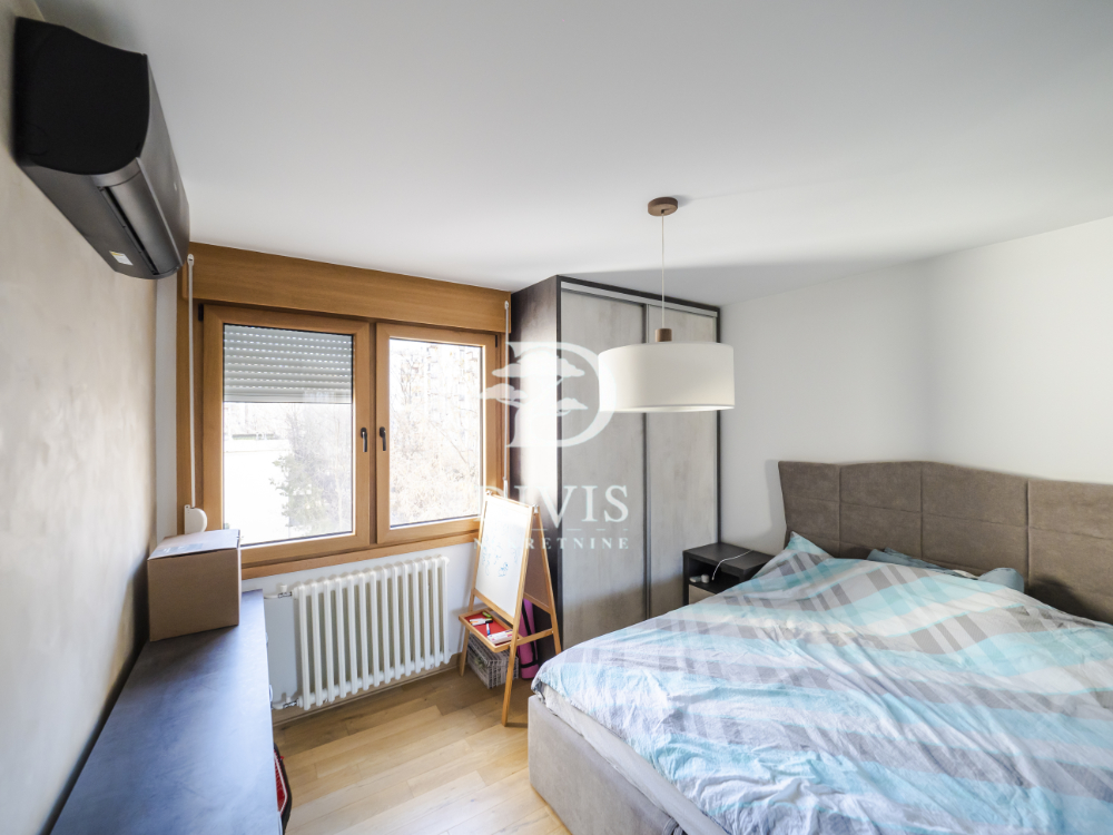 Renoviran 3 5 stan blizu Dunavskog keja  71m2 3
