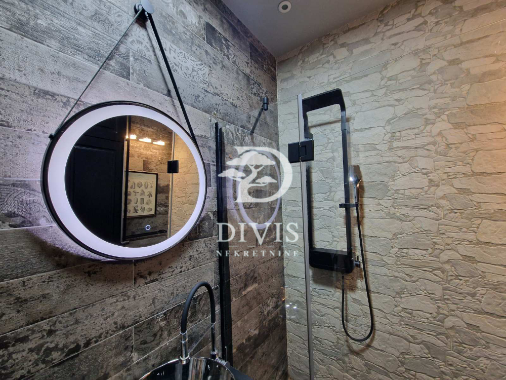 Dvosoban stan sa terasom od 25 m²  Vračar  Kalenić 5