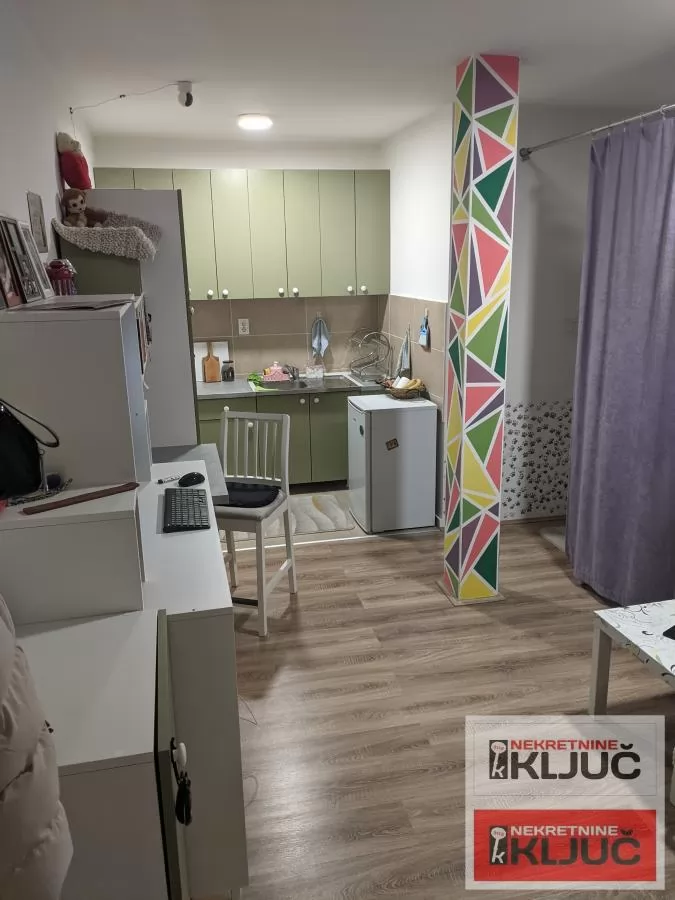 BLIZINA LIPOV GAJA, 27m2, Garsonjera sa Kuhinjom i Parking mestom 1