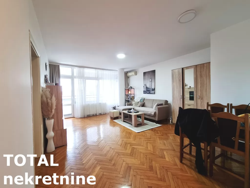 Stan,NOVI SAD,BULEVAR,kv: 50.00, € 135000, ID: 1102244 1