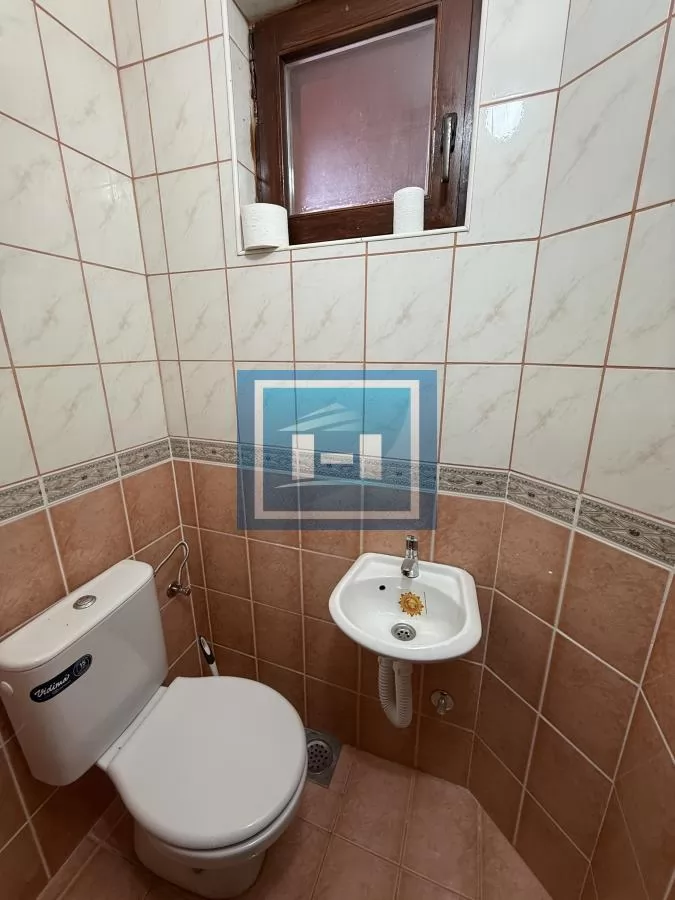 Veći poslovni prostor i nova kuća na jednom mestu u centru grada 15