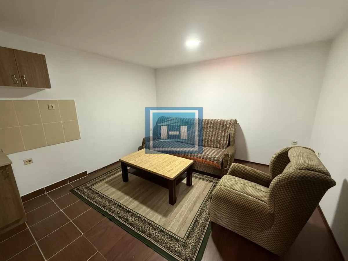 Veći poslovni prostor i nova kuća na jednom mestu u centru grada 22