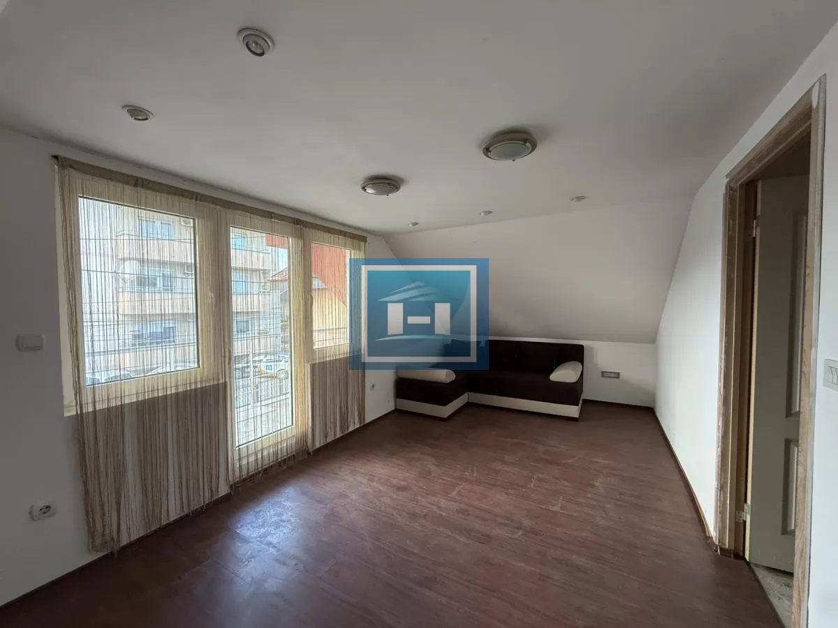 Veći poslovni prostor i nova kuća na jednom mestu u centru grada 29