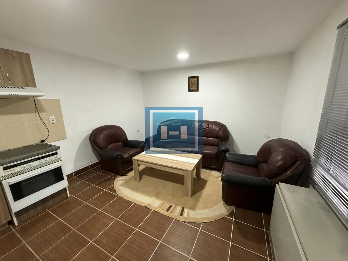 Veći poslovni prostor i nova kuća na jednom mestu u centru grada 32