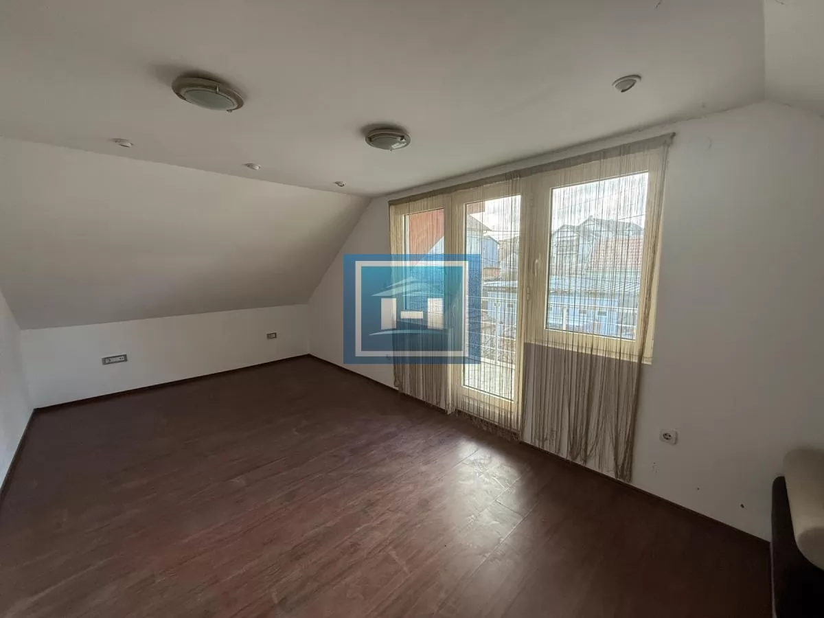 Veći poslovni prostor i nova kuća na jednom mestu u centru grada 45