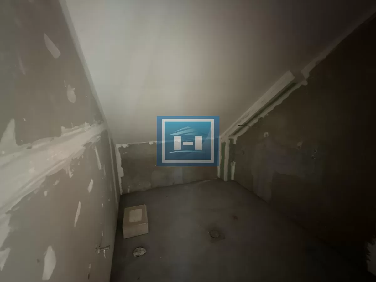 Veći poslovni prostor i nova kuća na jednom mestu u centru grada 47