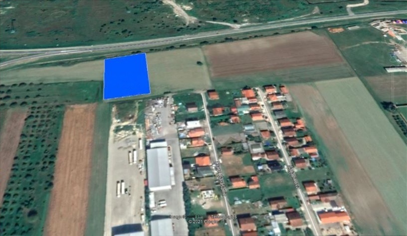 Industrijski plac u Novom Sadu uz auto put Subotica Beograd 1