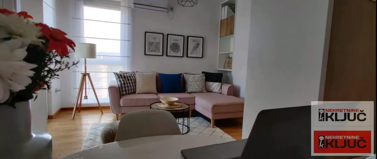 ADAMOVIĆEVO NASELJE IZDAJE SE JEDNOIPOSOBAN NAMEŠTEN STAN 4