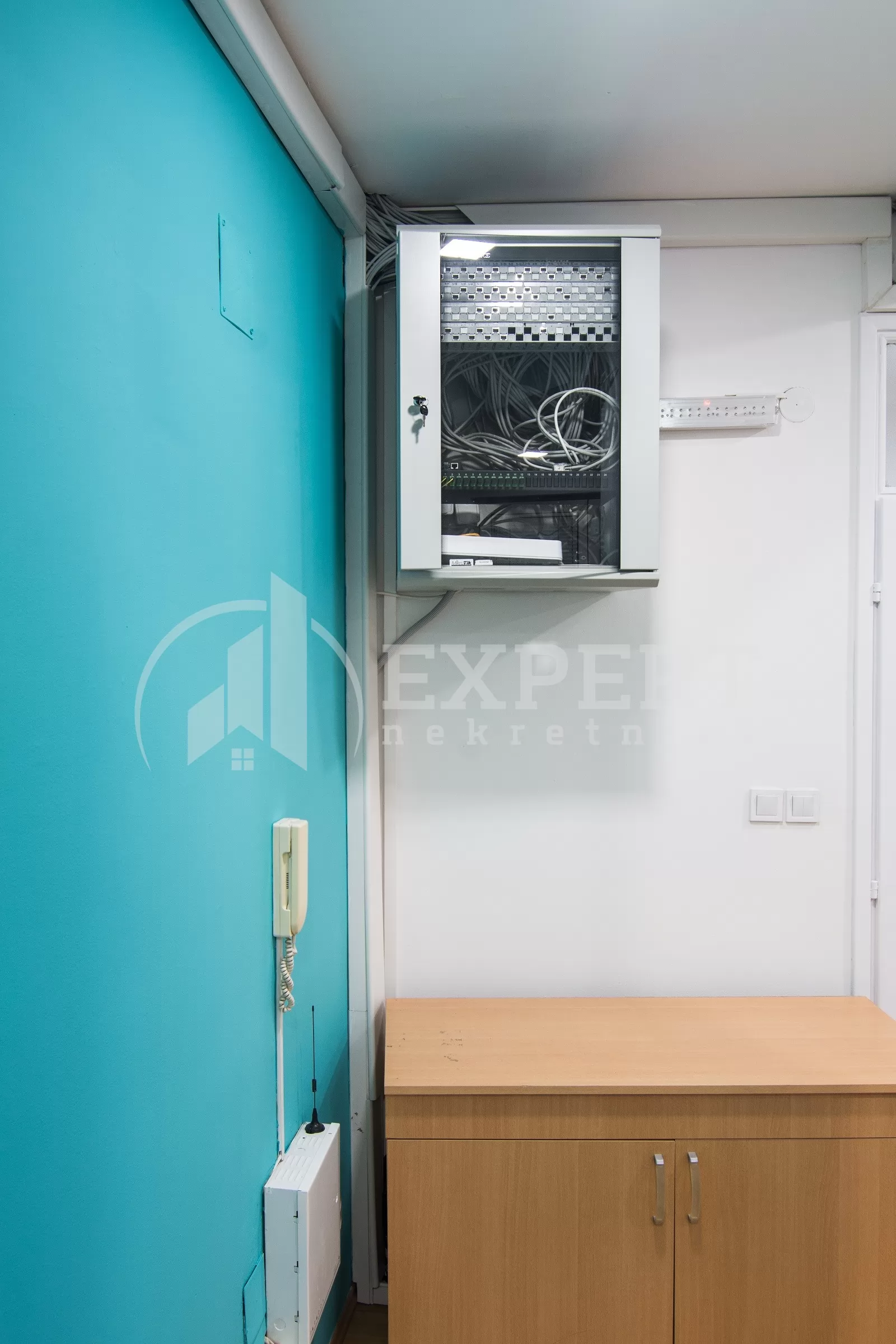 Lokal, 350 m2, Dom zdravlja, Todora Milovanovića ID: i-0832 14