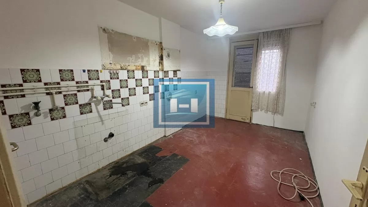 Stan na Prodaju | Idealno Za Adaptaciju 2