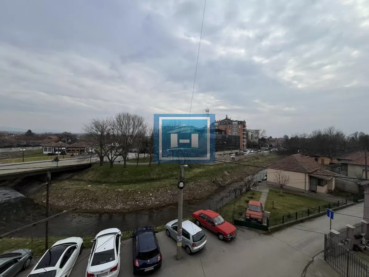 Tražiš stan za sređivanje? Lokacija TOP, potencijal OGROMAN! 5