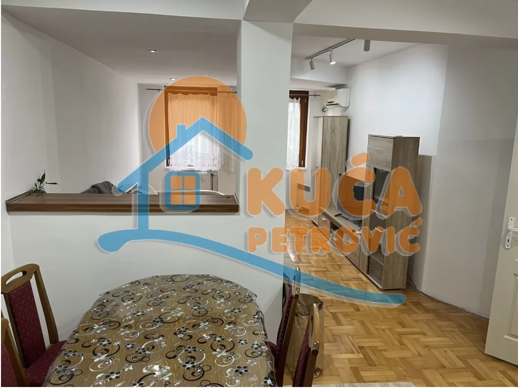 Dvosoban stan, 52 m2, Centar, Sinđelićev trg ID: p-015845 3