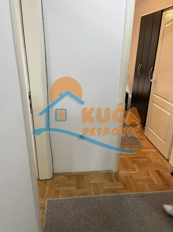 Dvosoban stan, 52 m2, Centar, Sinđelićev trg ID: p-015845 5