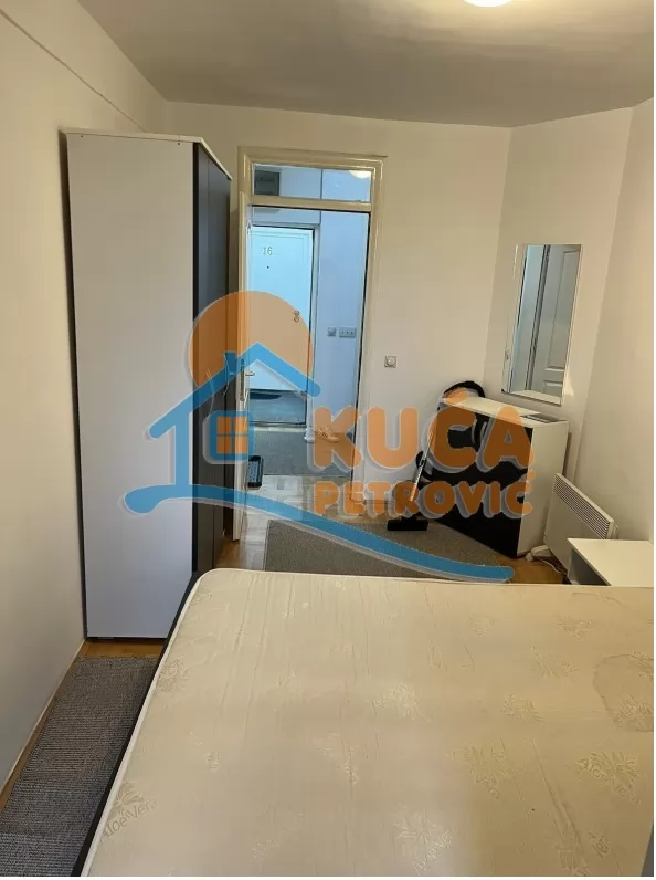 Dvosoban stan, 52 m2, Centar, Sinđelićev trg ID: p-015845 8