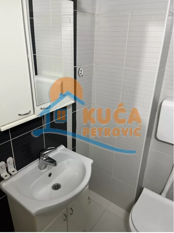Dvosoban stan, 52 m2, Centar, Sinđelićev trg ID: p-015845 9